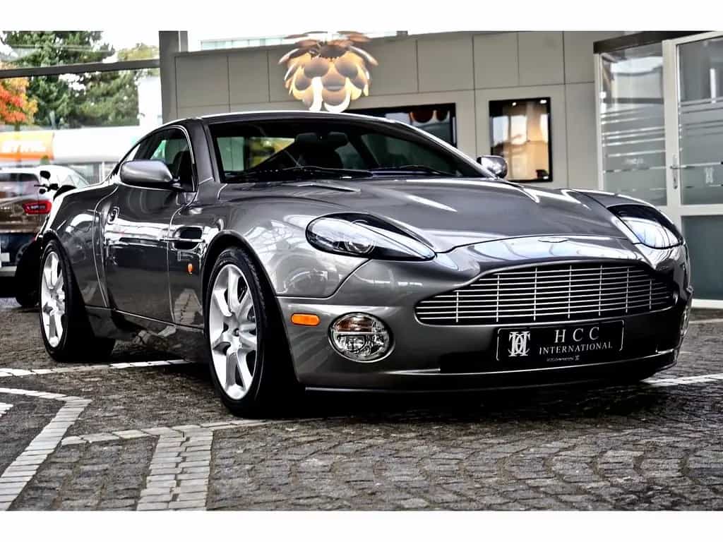 Aston Martin Vanquish V12 1.Hand Sammler-Zustand + Garantie 07/2004-photo-2