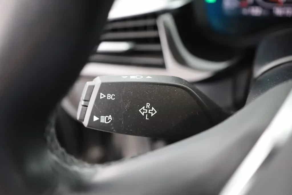 BMW 520 d Touring Aut. LED Navi ACC Leder Sportsitze 08/2022-photo-18