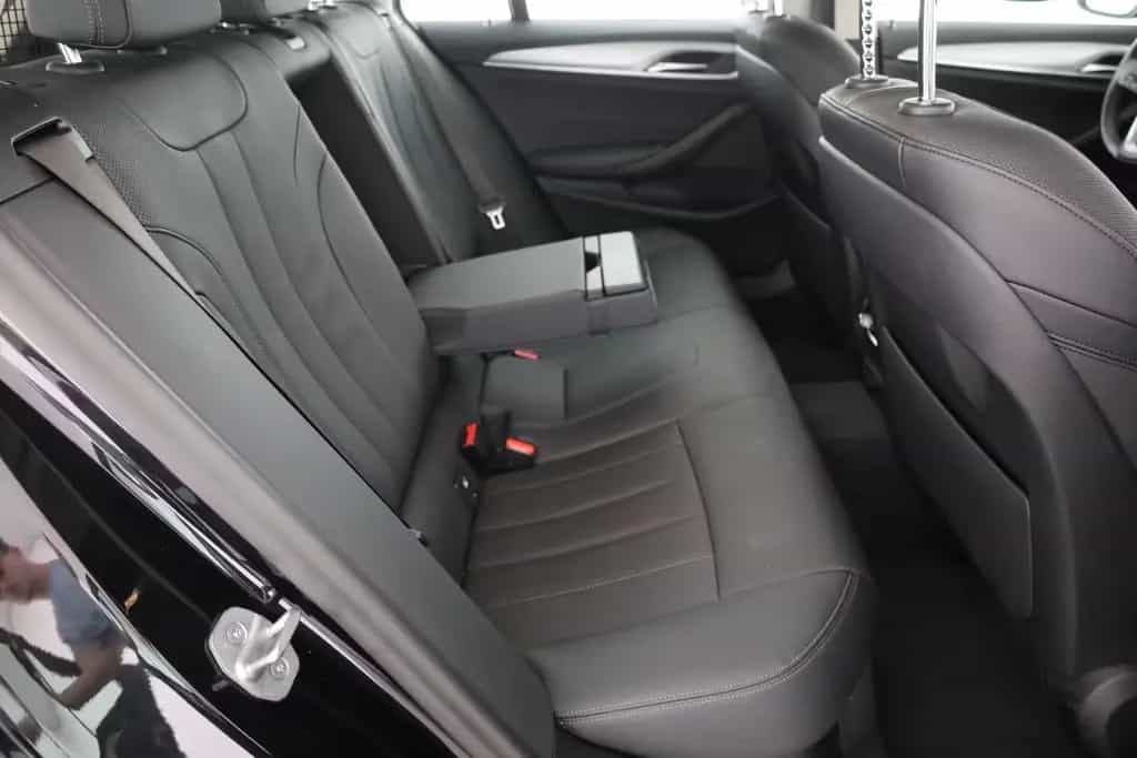 BMW 520 d Touring Aut. LED Navi ACC Leder Sportsitze 08/2022-photo-24