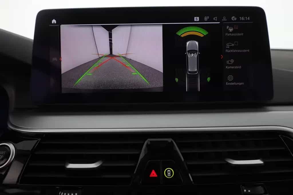 BMW 520 d Touring Aut. LED Navi ACC Leder Sportsitze 08/2022-photo-26