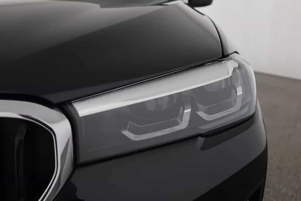 BMW 520 d Touring Aut. LED Navi ACC Leder Sportsitze 08/2022-photo-29