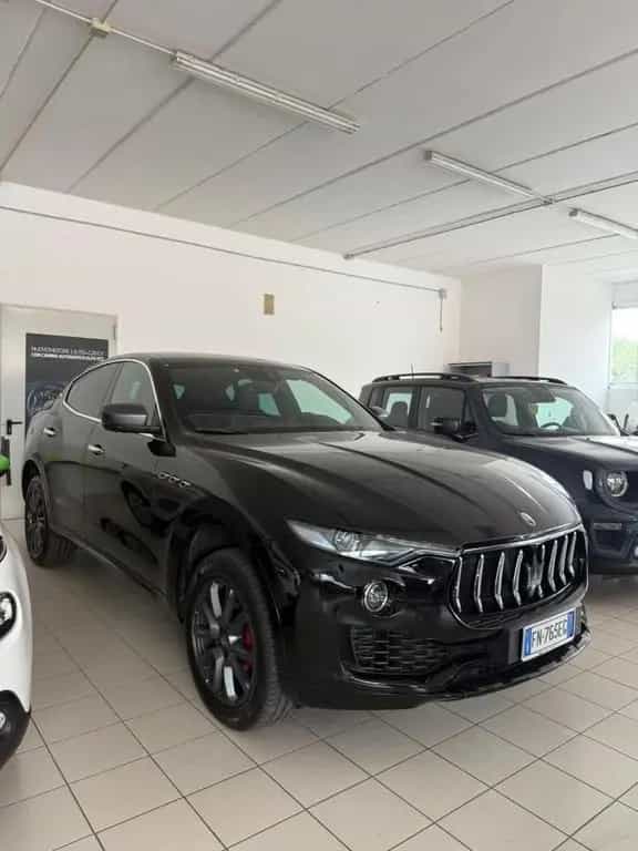 Maserati Levante MASERATI - Levante - V6 Diesel 275 CV AWD Neriss 12/2017-photo-0