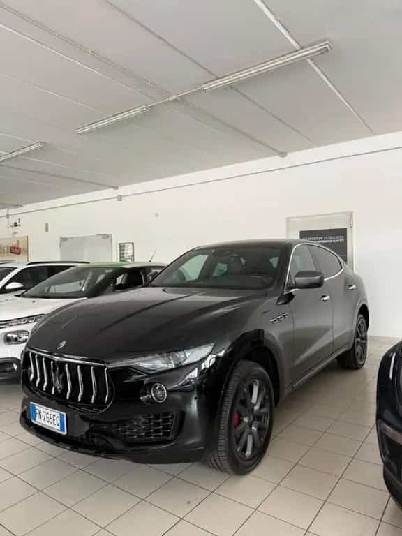 Maserati Levante MASERATI - Levante - V6 Diesel 275 CV AWD Neriss 12/2017-photo-1