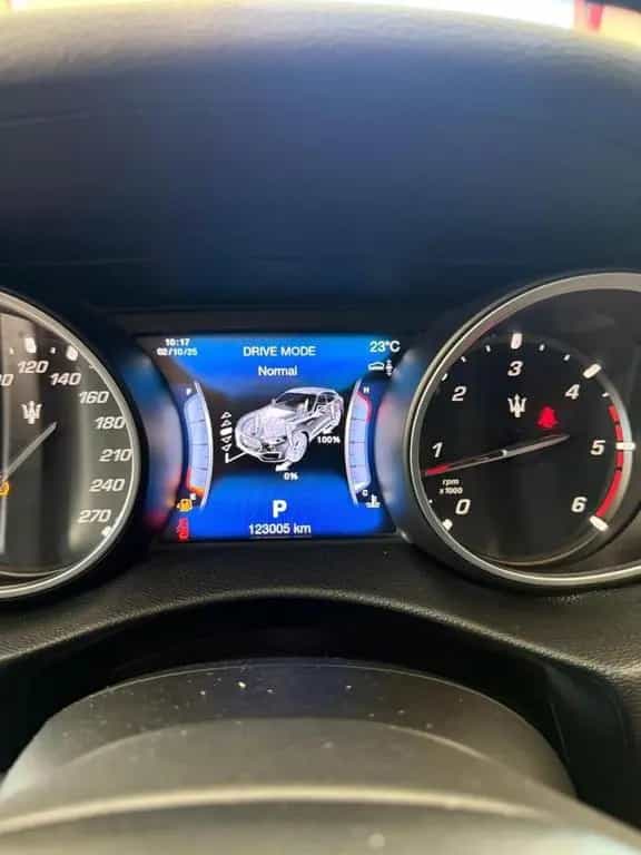 Maserati Levante MASERATI - Levante - V6 Diesel 275 CV AWD Neriss 12/2017-photo-14