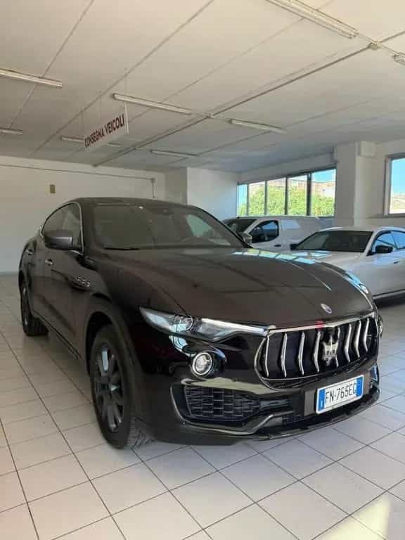 Maserati Levante MASERATI - Levante - V6 Diesel 275 CV AWD Neriss 12/2017-photo-2