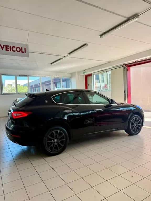 Maserati Levante MASERATI - Levante - V6 Diesel 275 CV AWD Neriss 12/2017-photo-5