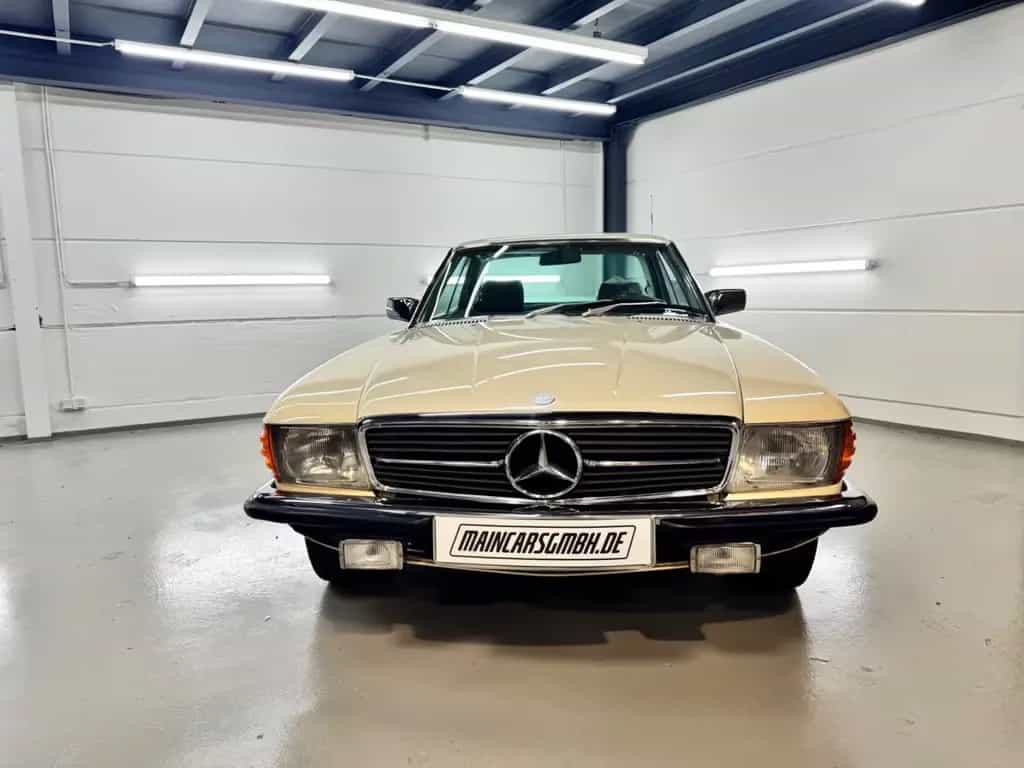 Mercedes-Benz SLC-Class 280 06/1980-photo-1