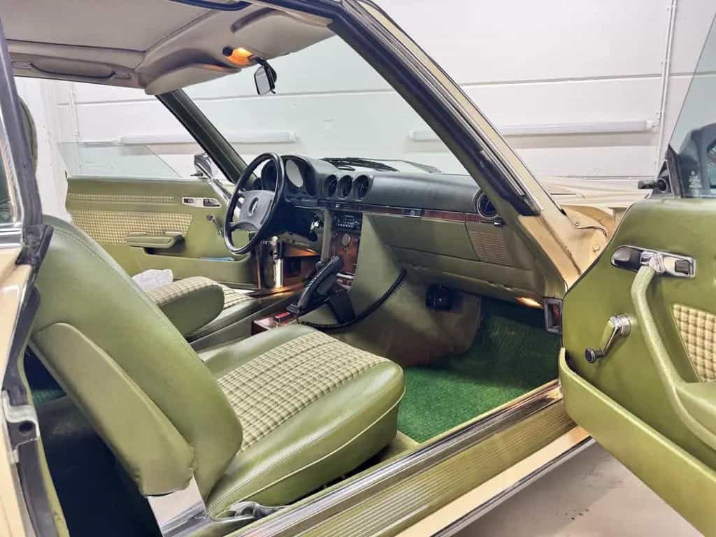 Mercedes-Benz SLC-Class 280 06/1980-photo-11