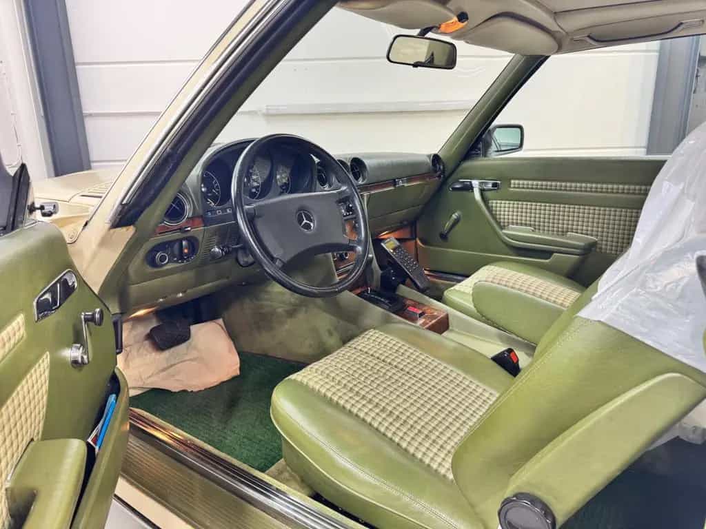 Mercedes-Benz SLC-Class 280 06/1980-photo-8
