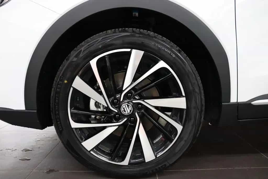 MG ZS 1.5 Hybrid+ Luxury 360°Navi,Totwinkel SOFORT 11/2025-photo-15