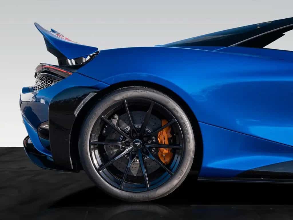 McLaren 765LT Spider | MSO Volcano Blue | Carbon Packs 10/2022-photo-15