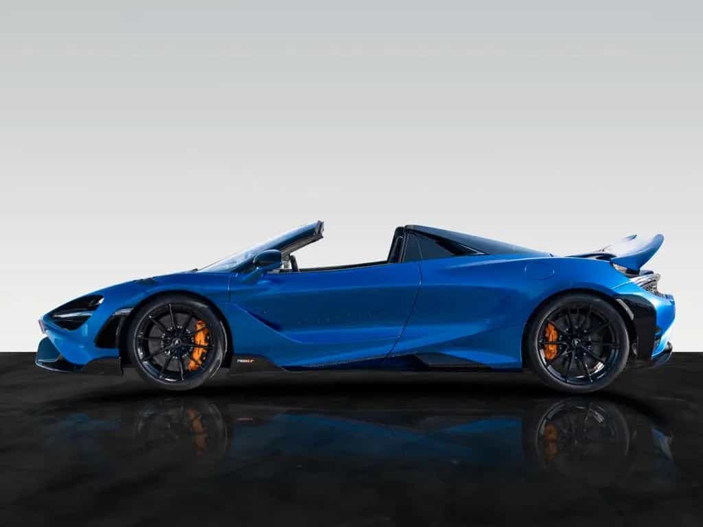 McLaren 765LT Spider | MSO Volcano Blue | Carbon Packs 10/2022-photo-2