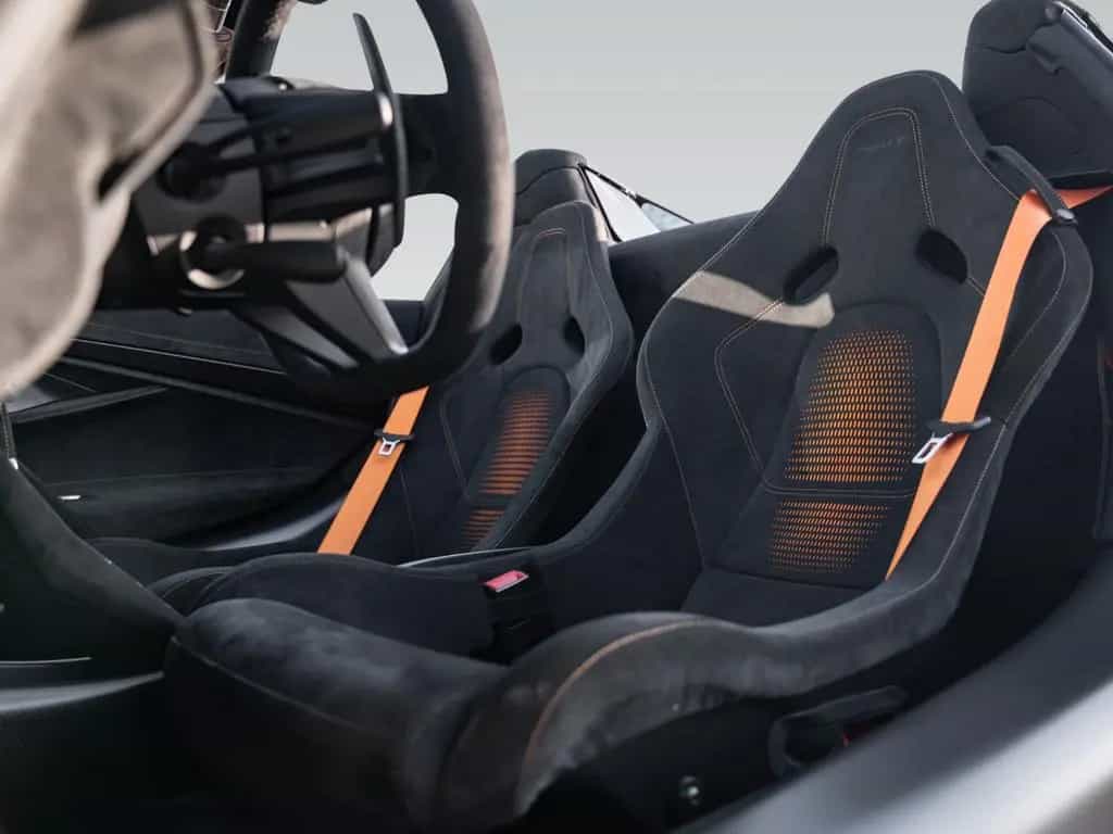 McLaren 765LT Spider | MSO Volcano Blue | Carbon Packs 10/2022-photo-6