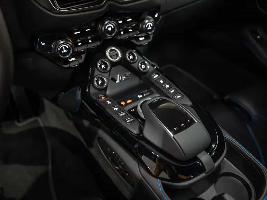 Aston Martin V12 Vantage Coupé | Carbon Seats | 09/2022-photo-25