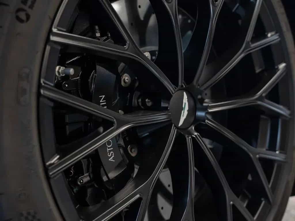 Aston Martin V12 Vantage Coupé | Carbon Seats | 09/2022-photo-9