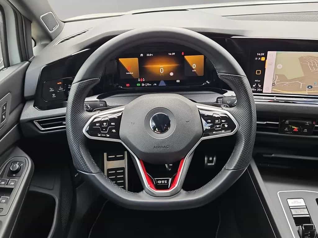 Volkswagen Golf VIII GTI 2.0 TSI ACC DCC Navi HUD Rückfahrk 09/2020-photo-12