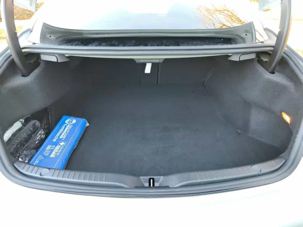 Mercedes-Benz C 200 Coupe AMG LED TOP ZUSTAND 06/2019-photo-24