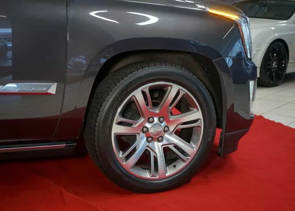 Cadillac Escalade MWST UNFALLFREI BOSE 8SitzerSchiebedach 02/2015-photo-11