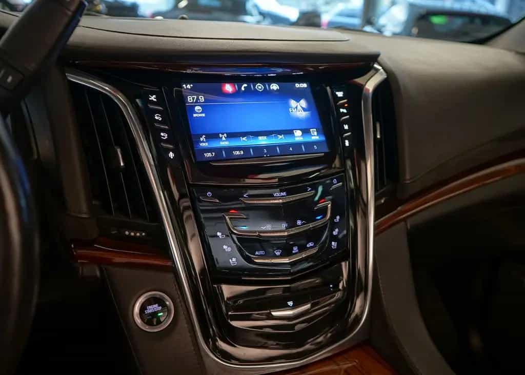 Cadillac Escalade MWST UNFALLFREI BOSE 8SitzerSchiebedach 02/2015-photo-26