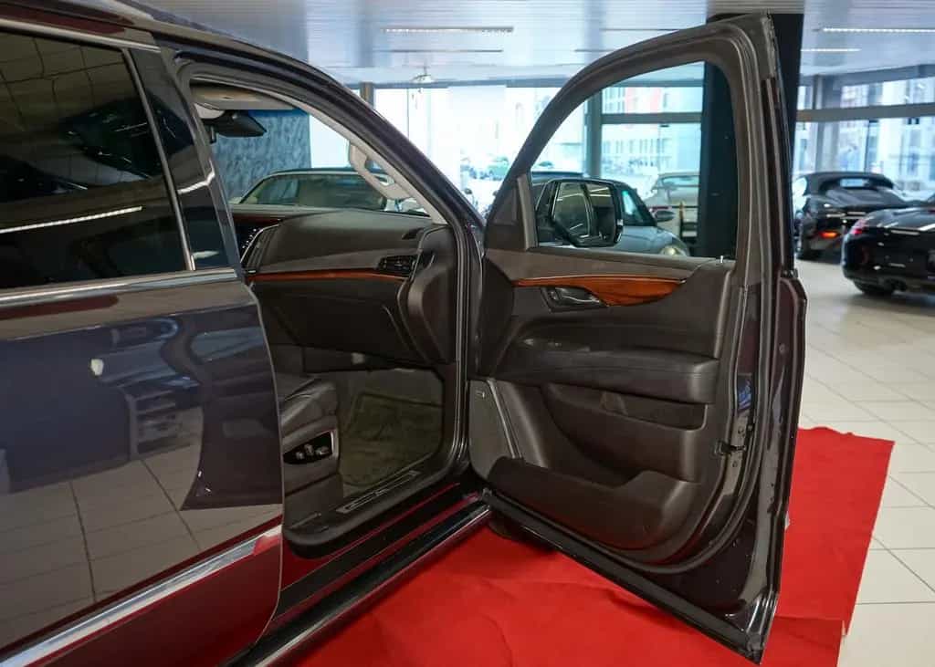 Cadillac Escalade MWST UNFALLFREI BOSE 8SitzerSchiebedach 02/2015-photo-31