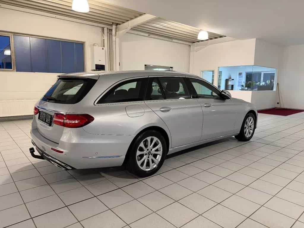 Mercedes-Benz E-Class 200 T EXCLUSIV,COMAND,GSD, ABN, AHK,SCHECKH. 05/2019-photo-5