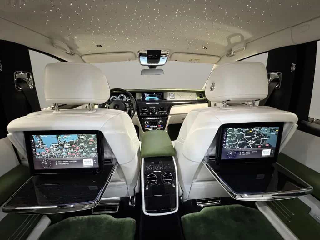 Rolls-Royce Phantom Extended (EWB) "The Connoisseur" 05/2022-photo-18