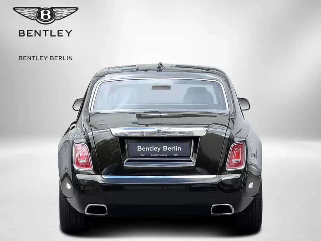 Rolls-Royce Phantom Extended (EWB) "The Connoisseur" 05/2022-photo-4
