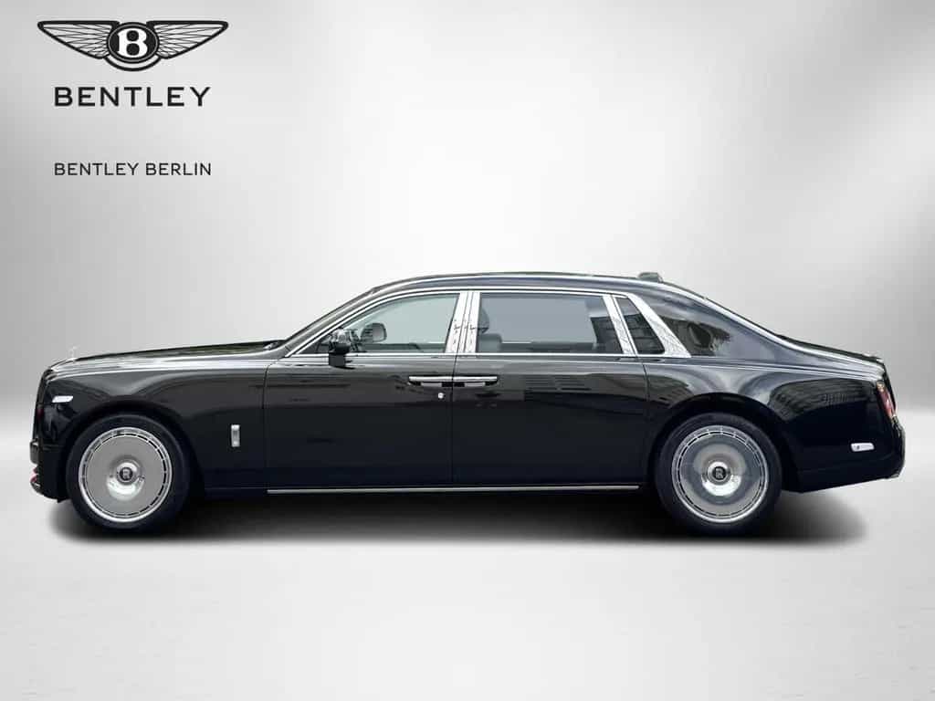 Rolls-Royce Phantom Extended (EWB) "The Connoisseur" 05/2022-photo-6