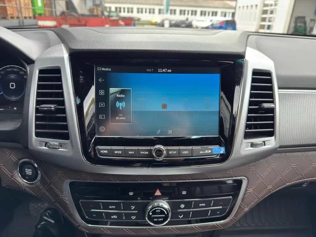 Ssangyong REXTON 2.2 8AT Sapphire *Leder/LED/AHK* 08/2022-photo-13