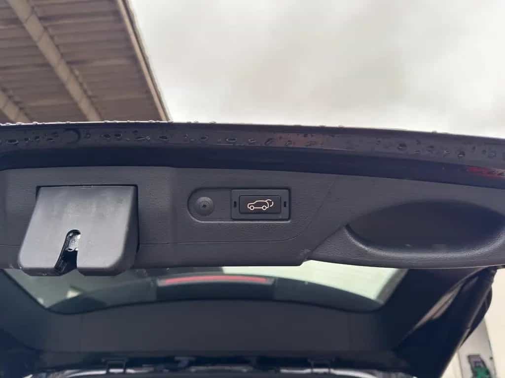 Ssangyong REXTON 2.2 8AT Sapphire *Leder/LED/AHK* 08/2022-photo-18