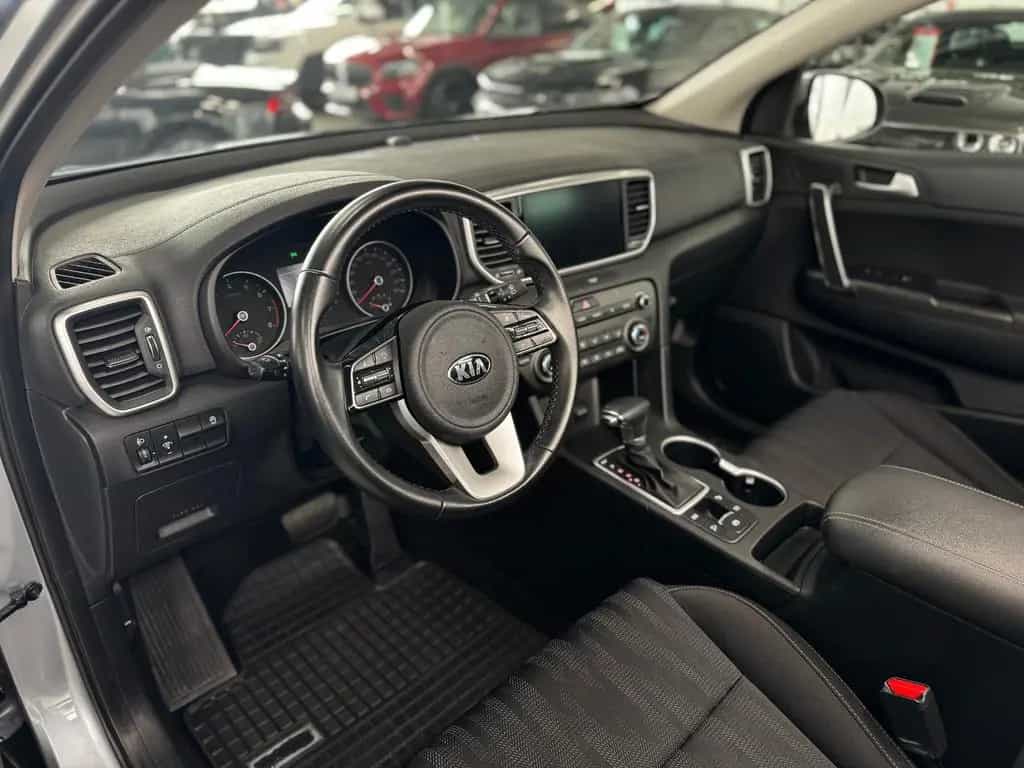 Kia Sportage 1.6T Spirit DAB Navi Sitzheizung TOP 07/2021-photo-13