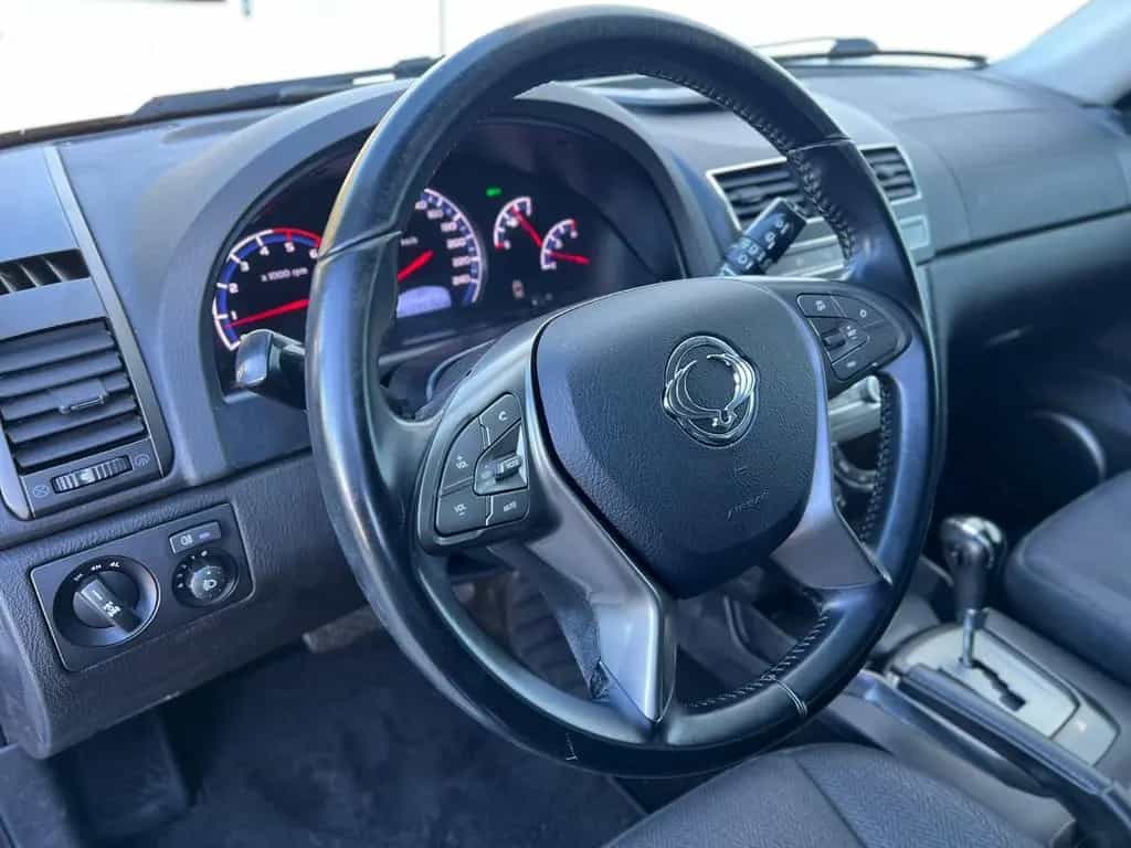 Ssangyong Rexton Rexton W Executive 4WD/ 7 Sitzer / 09/2016-photo-6