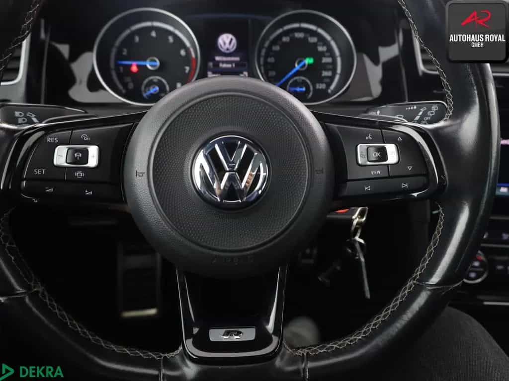 Volkswagen Golf Variant VII R 2.0 TSI 4M PANO,ACC,DYNAUDIO 01/2020-photo-13