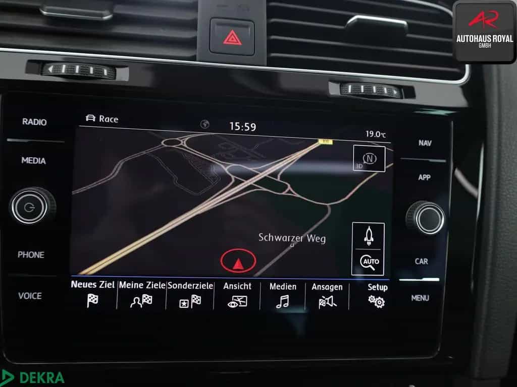 Volkswagen Golf Variant VII R 2.0 TSI 4M PANO,ACC,DYNAUDIO 01/2020-photo-20