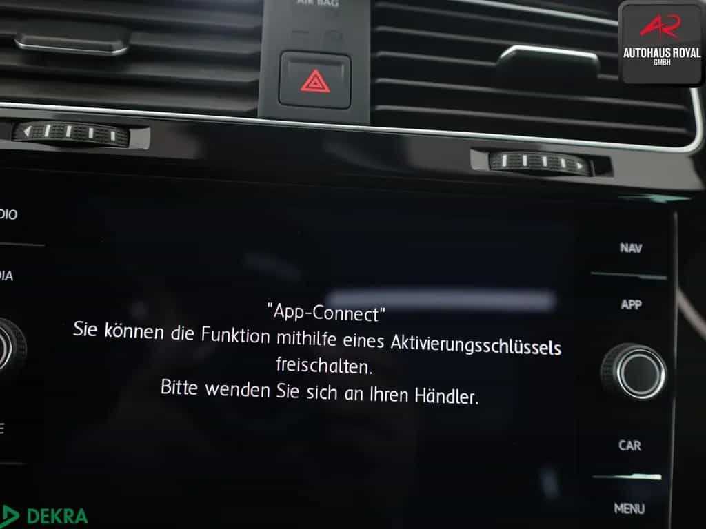 Volkswagen Golf Variant VII R 2.0 TSI 4M PANO,ACC,DYNAUDIO 01/2020-photo-22
