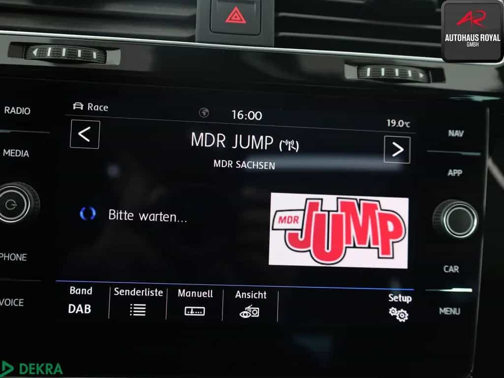Volkswagen Golf Variant VII R 2.0 TSI 4M PANO,ACC,DYNAUDIO 01/2020-photo-23