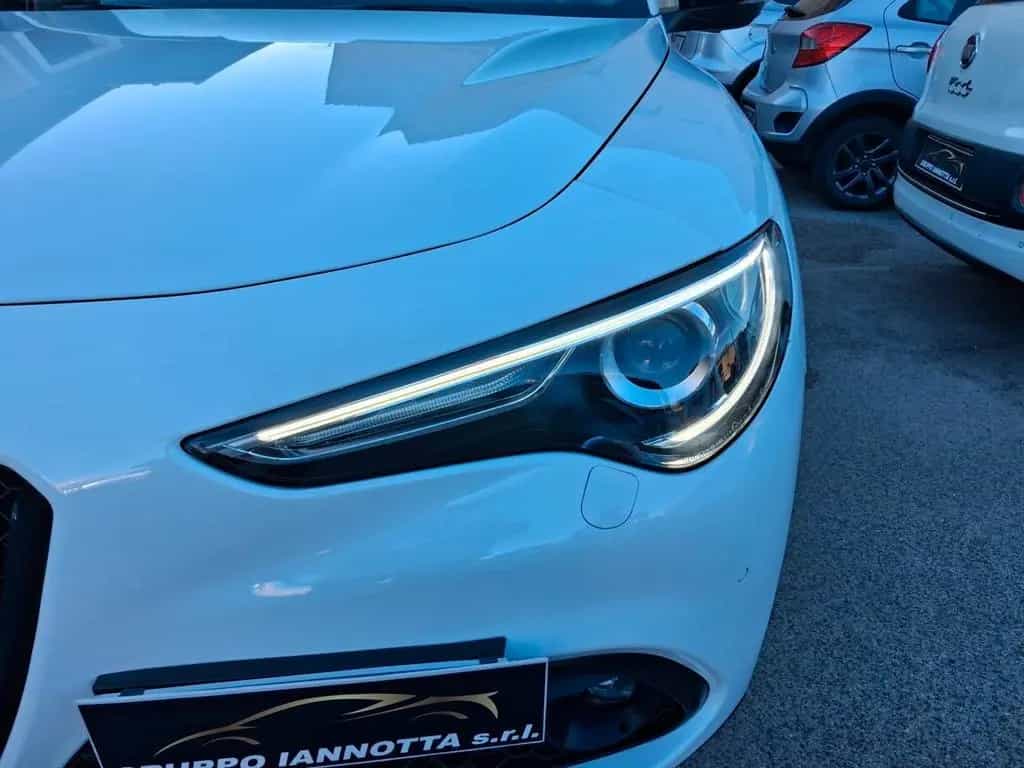 Alfa Romeo Stelvio 2.2 190 C.V. SPRINT ITALIANA 09/2020-photo-4