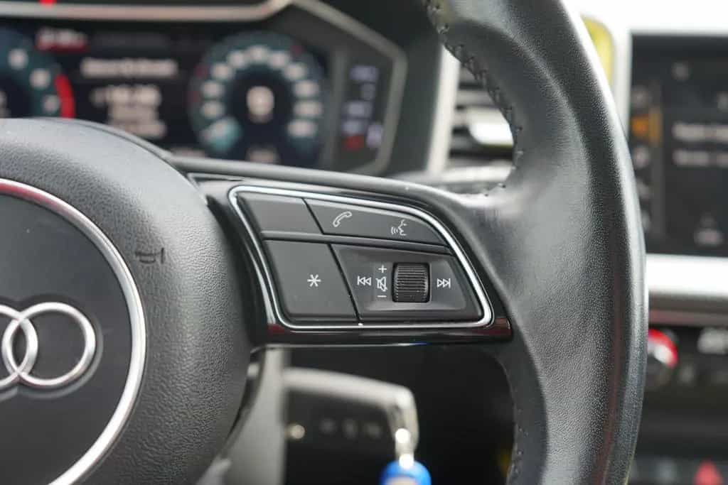 Audi A1 Sportback 1.0 TFSI LED Navi Tempomat DAB PDC 08/2019-photo-15