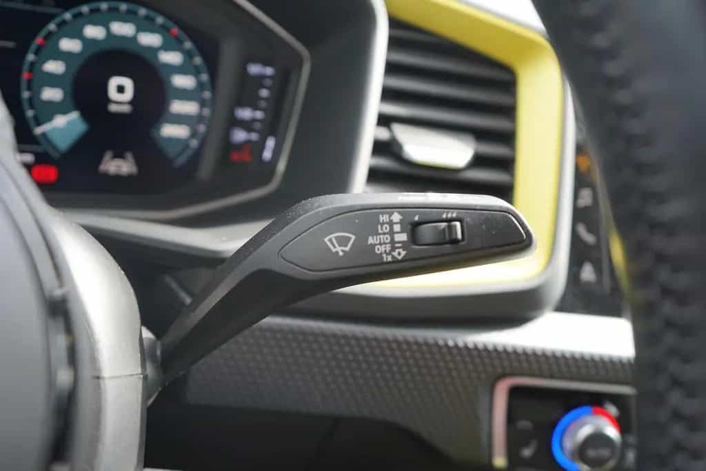 Audi A1 Sportback 1.0 TFSI LED Navi Tempomat DAB PDC 08/2019-photo-16
