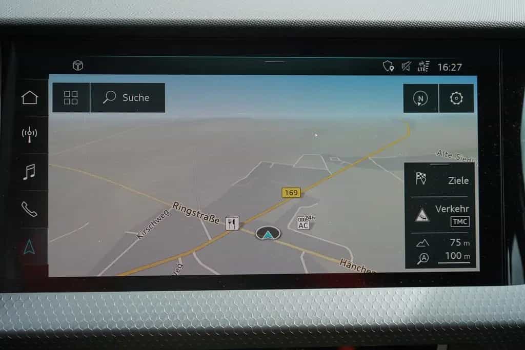 Audi A1 Sportback 1.0 TFSI LED Navi Tempomat DAB PDC 08/2019-photo-18