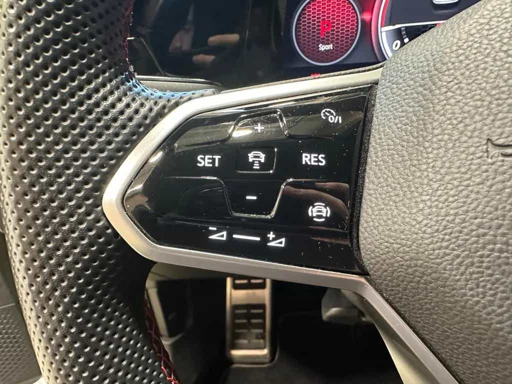 Volkswagen Golf 2.0 TSI GTI DSG Clubsport PANO|LEDER|H&K|DC 05/2021-photo-13