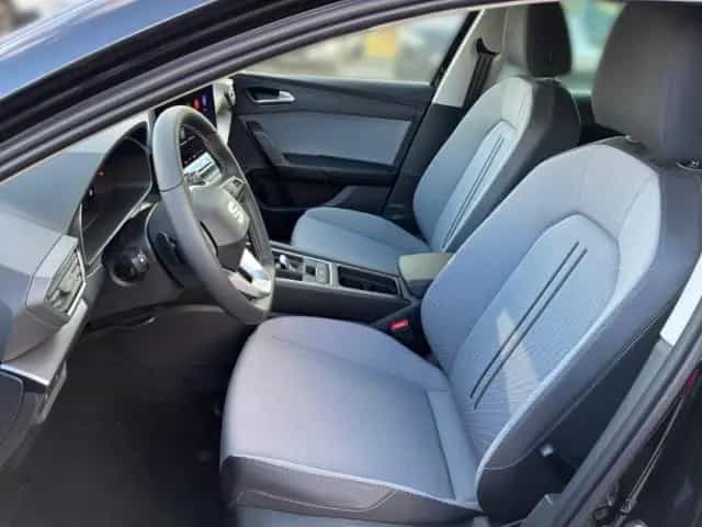 Seat Leon Sportstourer Road Edition 1.5 eTSI 150 PS 7 10/2025-photo-10