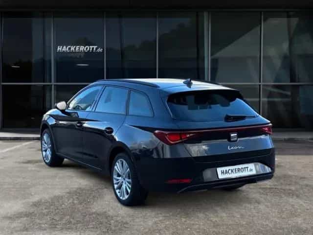 Seat Leon Sportstourer Road Edition 1.5 eTSI 150 PS 7 10/2025-photo-3