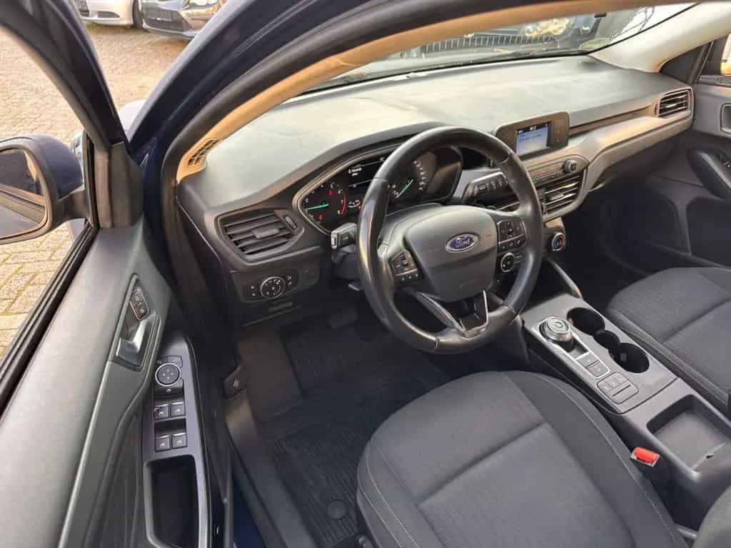 Ford Focus Turnier*AUTOMATIK*PDC*MFL*** 10/2018-photo-8