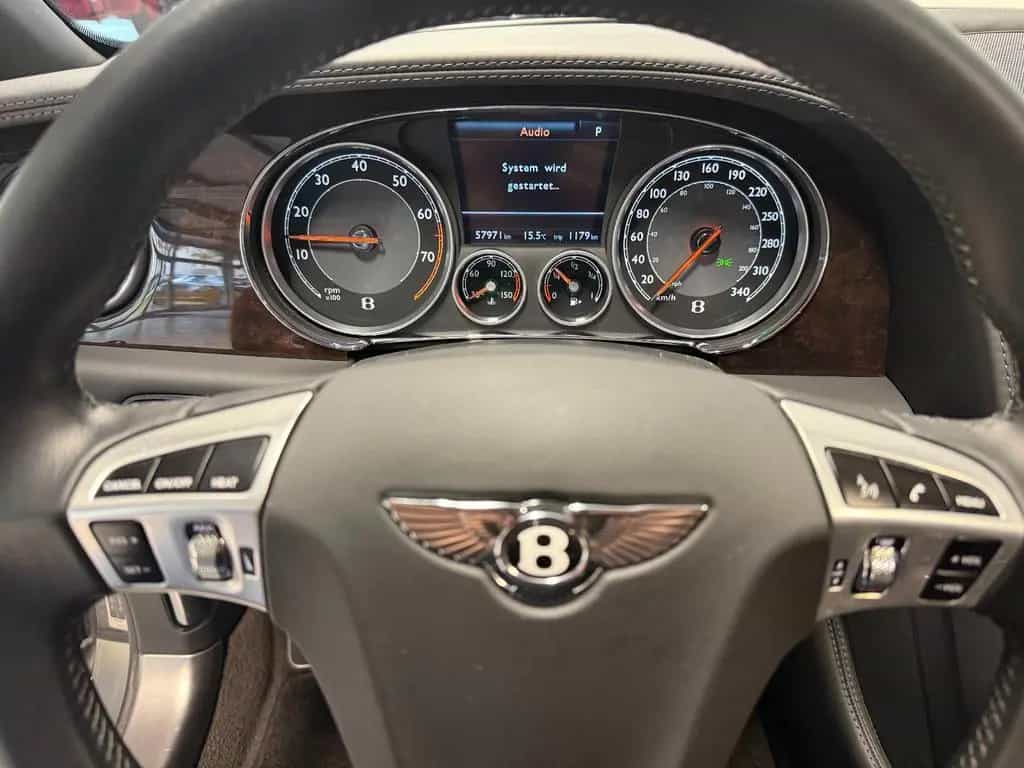 Bentley Flying Spur W12 Super Zustand 01/2014-photo-15