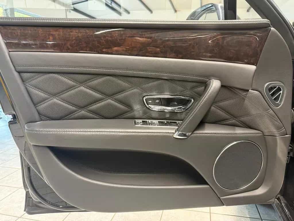 Bentley Flying Spur W12 Super Zustand 01/2014-photo-7
