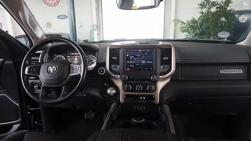 Dodge RAM 1500 HEMI *eTorque*Leder*AHK*Crew-Cab*Navi* 01/2022-photo-10