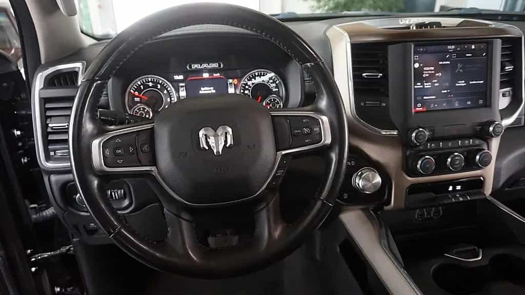 Dodge RAM 1500 HEMI *eTorque*Leder*AHK*Crew-Cab*Navi* 01/2022-photo-12