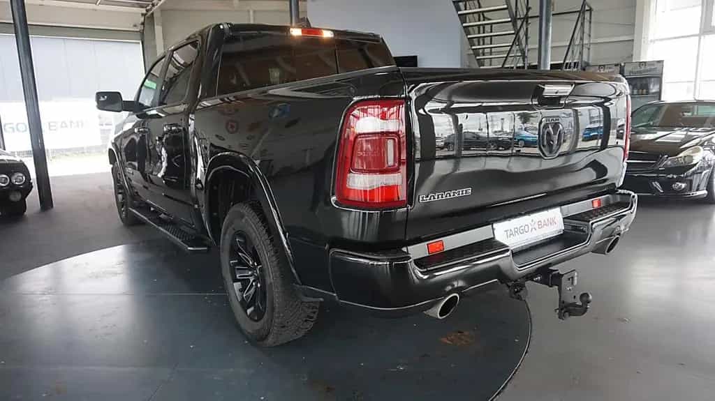 Dodge RAM 1500 HEMI *eTorque*Leder*AHK*Crew-Cab*Navi* 01/2022-photo-4