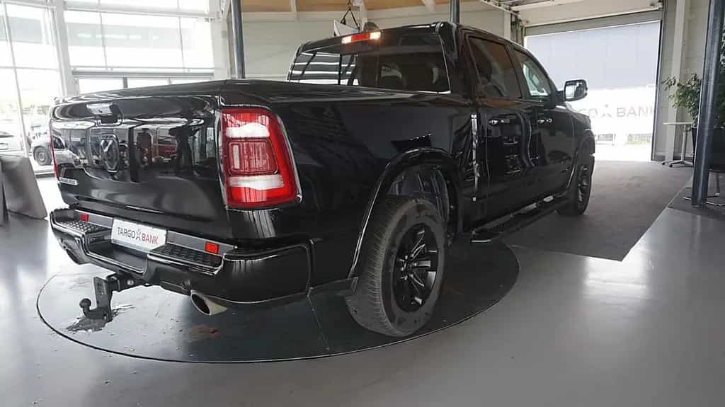 Dodge RAM 1500 HEMI *eTorque*Leder*AHK*Crew-Cab*Navi* 01/2022-photo-6